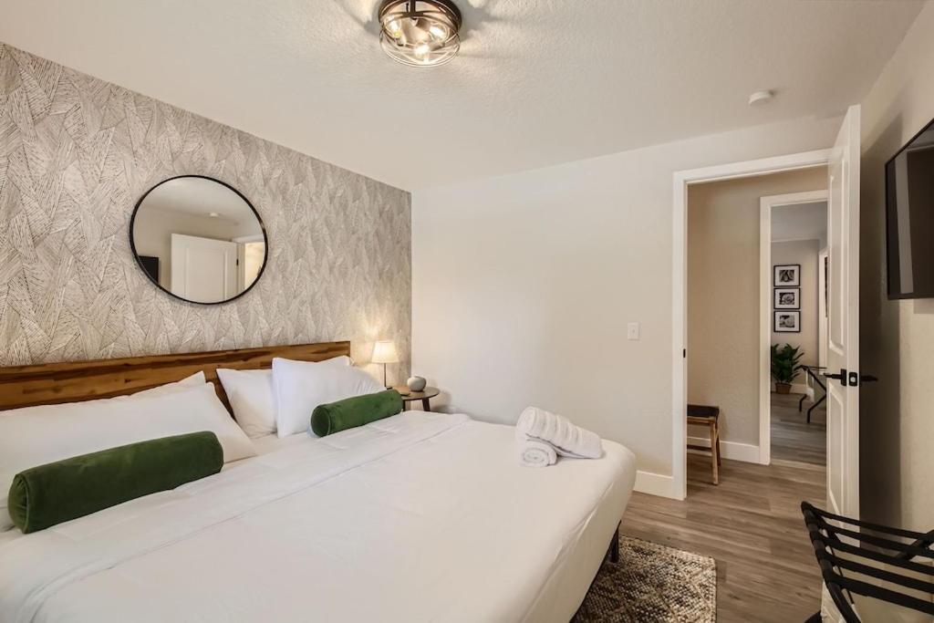 Heights Hideaway - Great Location - Game And Movie Room ويستمنستر المظهر الخارجي الصورة